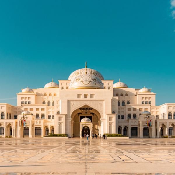 4D Dubai, Abu Dhabi Plus Ferrari World ( Starting from Rp 16.435.000 )